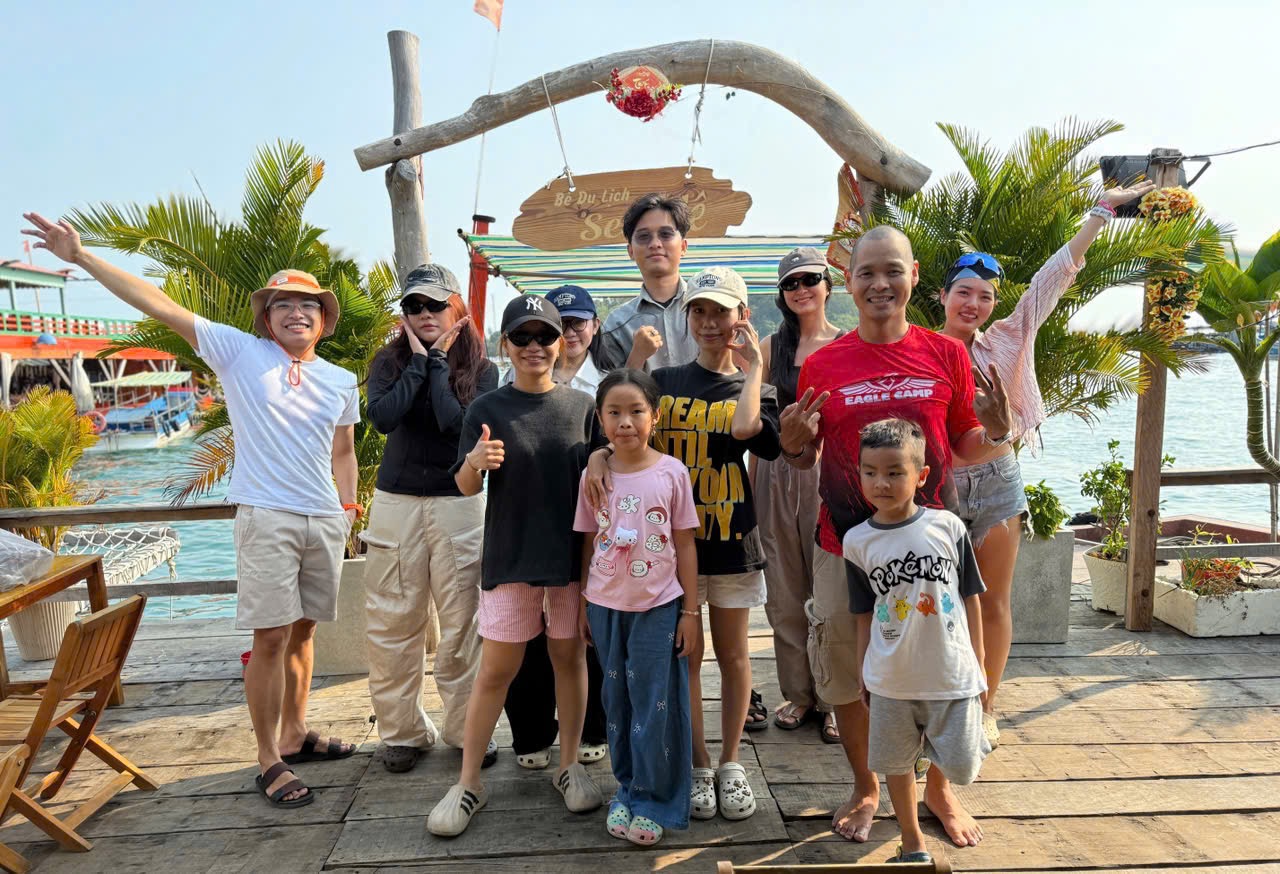 Nha khoa Thời Đại trên bè Sea Mê