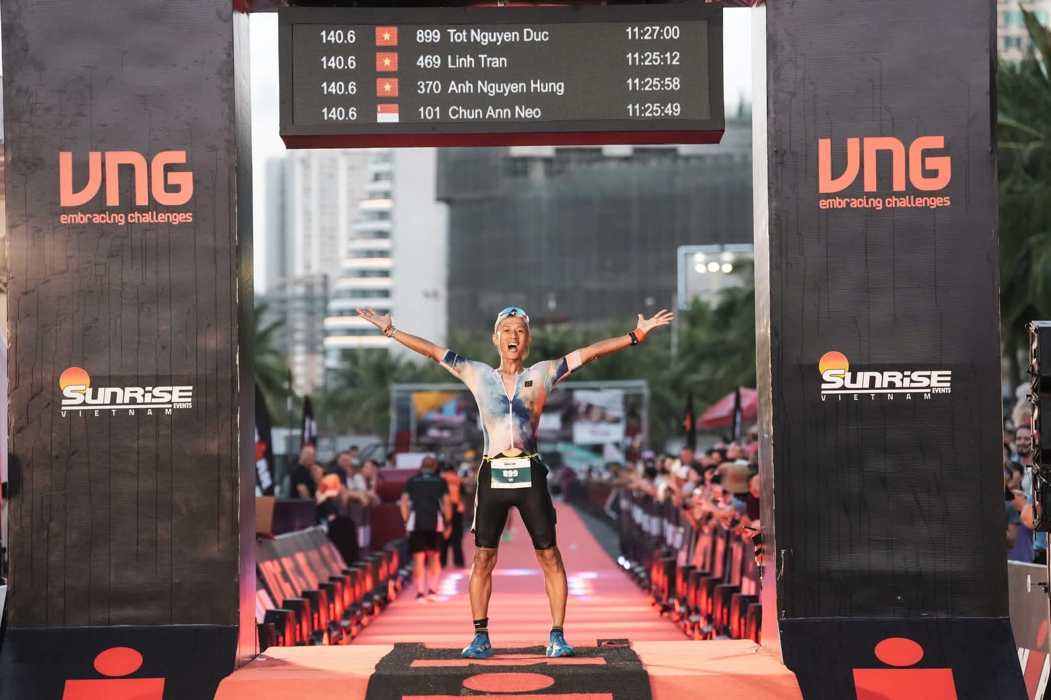 Nguyễn Đức Tốt về đích IRONMAN 140.6 tại Đà Nẵng